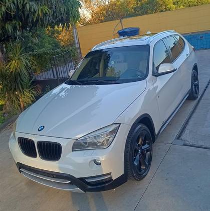 BMW X1 2.0 16V TURBO GASOLINA SDRIVE20I 4P AUTOMÁTICO BMW X1 2.0 16V TURBO GASOLINA SDRIVE20I 4P AUTOMÁTICO